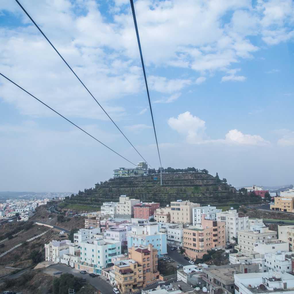 أعلي قمم السعودية – سيدة الضباب – مدينة أبها