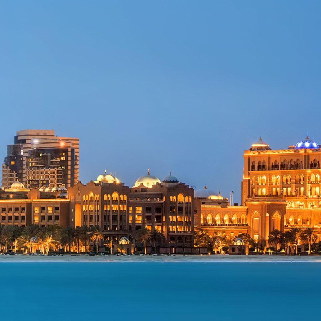 أهم المعالم والأنشطة السياحية في مدينة أبوظبي