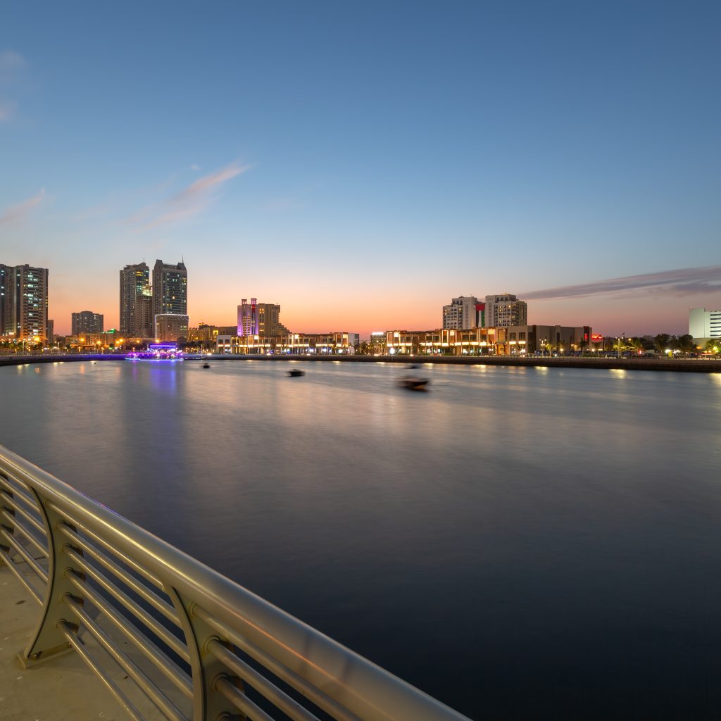 رحلة من مدينة دبي إلى مدينة عجمان