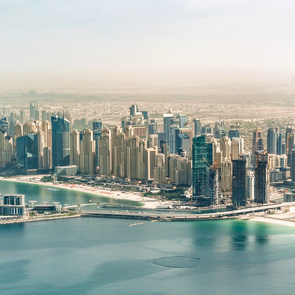 رحلة من مدينة أبوظبي إلى مدينة دبي3