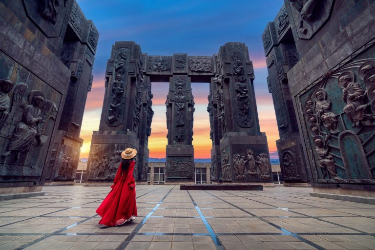 أهم المعالم السياحية التاريخية في مدينة تبليسي