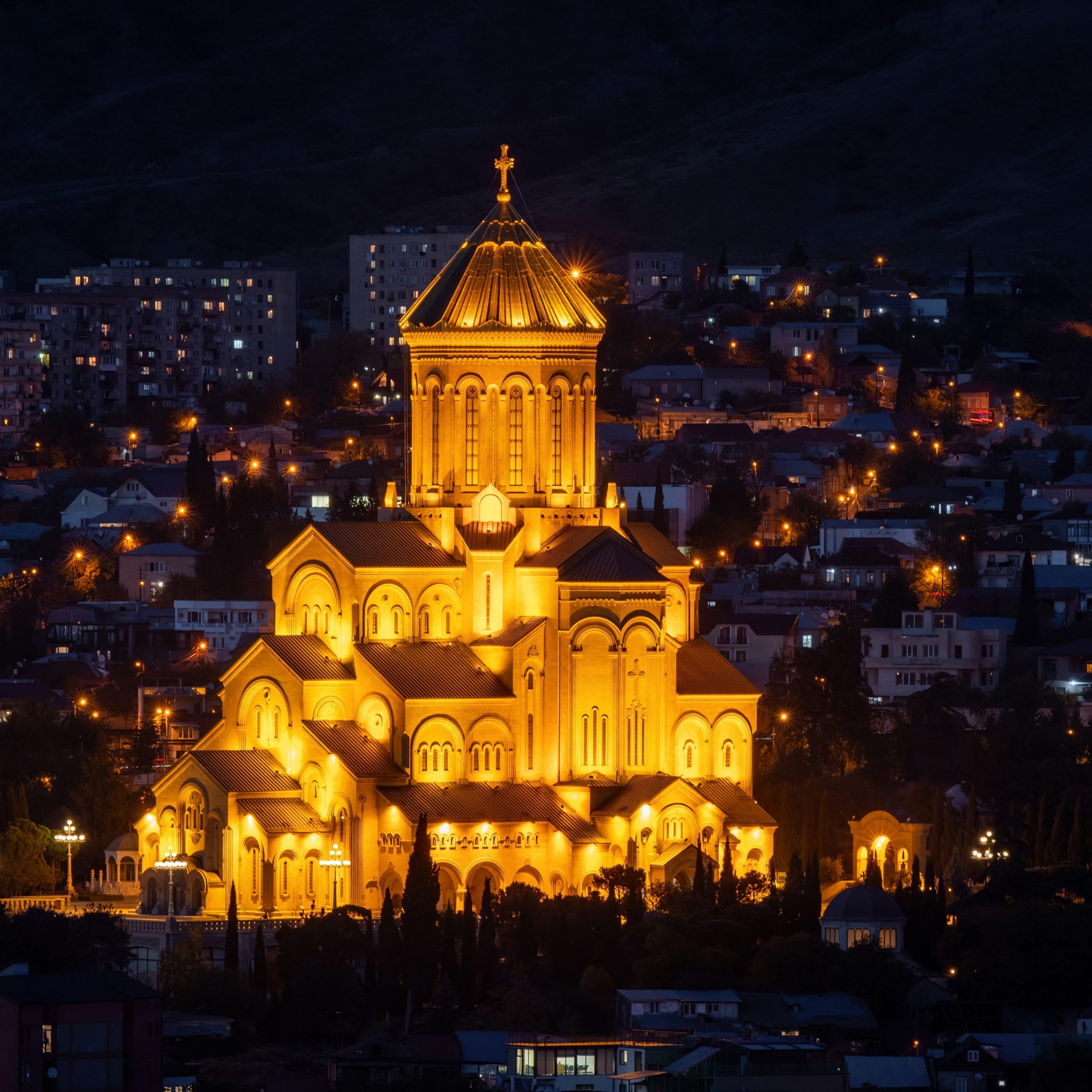أهم المعالم السياحية الدينية في مدينة تبليسي