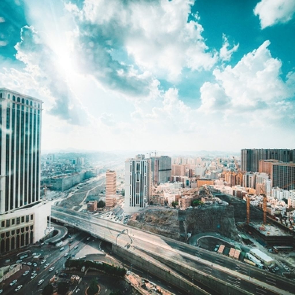 رحلة من مدينة جدة إلى مدينة مكة المكرمة