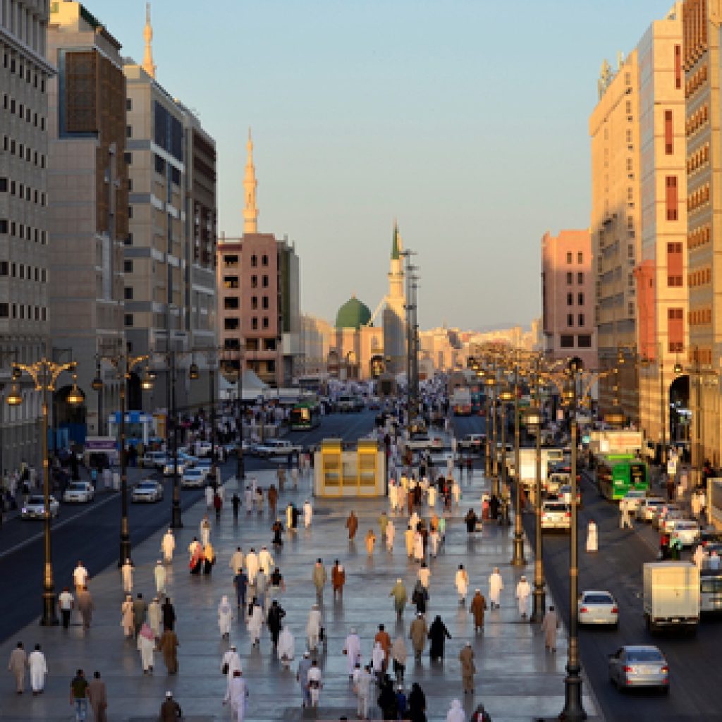 رحلة من مدينة جدة إلى مدينة المدينة المنورة