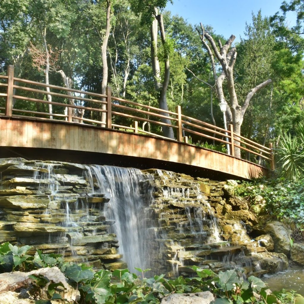 حديقة يلدز ٤