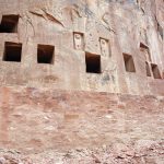 الخريبة “مقابر الأسود” و “محلب الناقة ٦