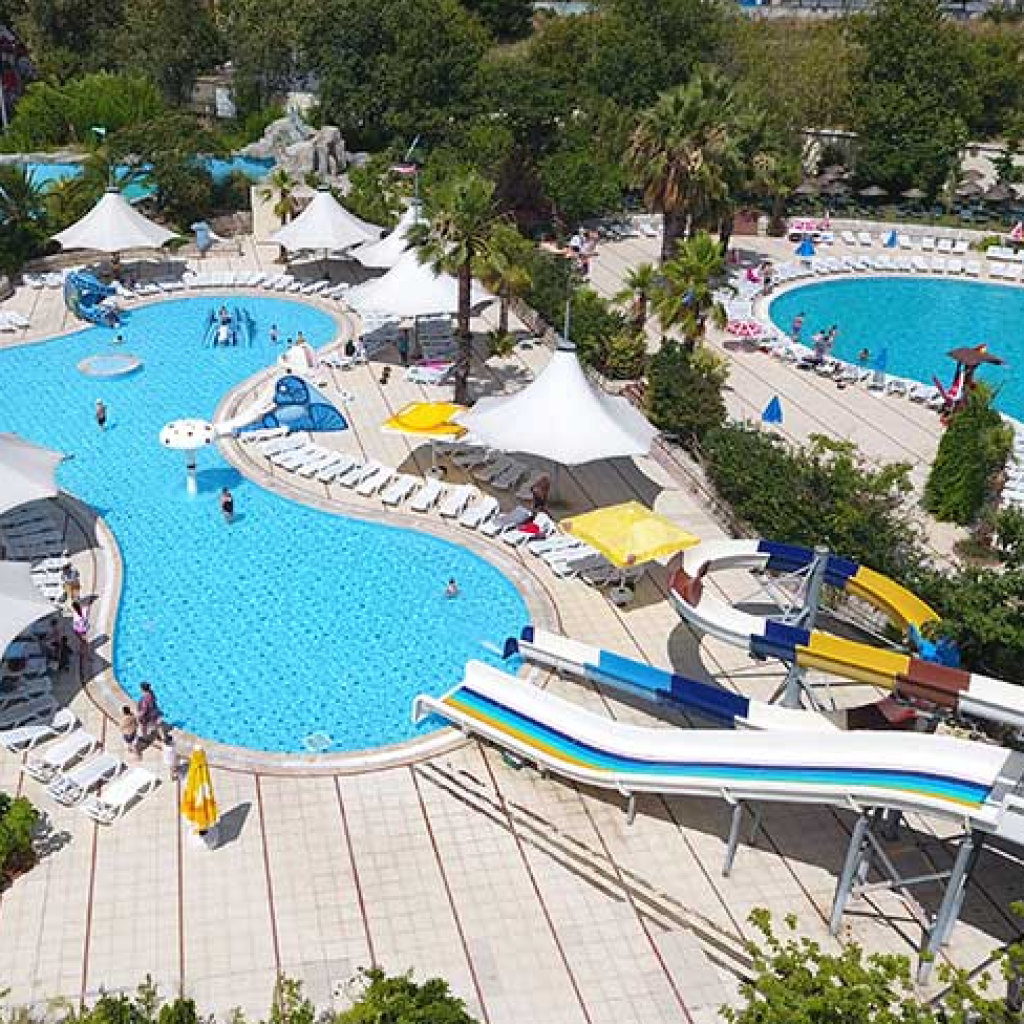 المدينة المائية اكوا كلوب دولفين ٢