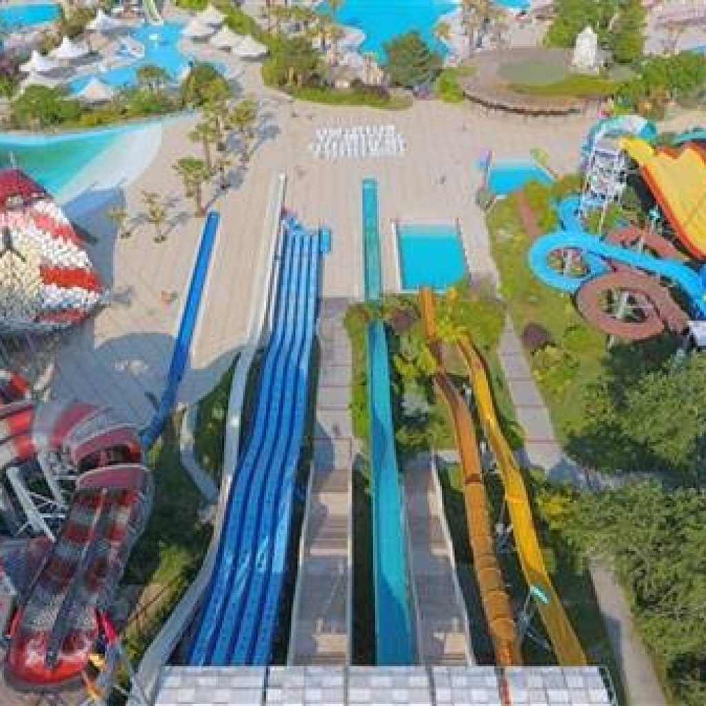 المدينة المائية اكوا كلوب دولفين ١