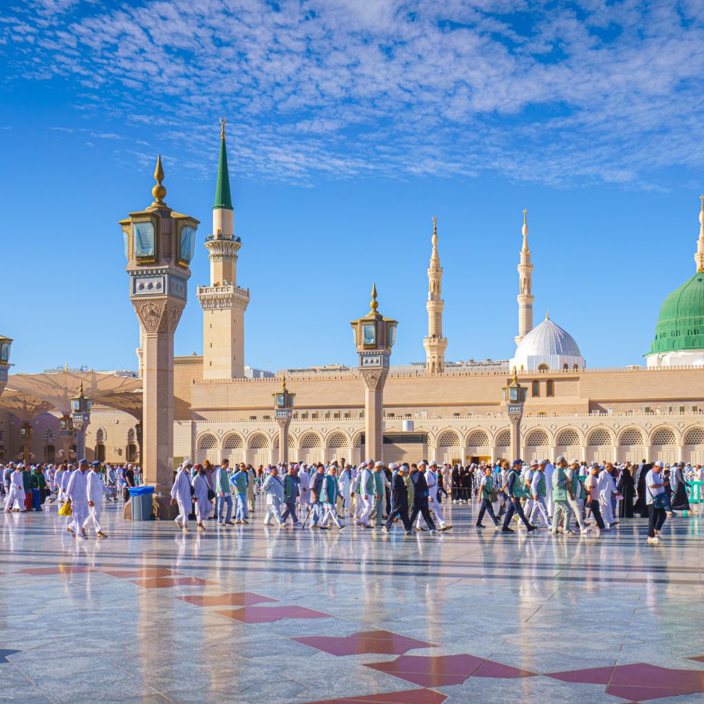 رحلة من مدينة مكة المكرمة إلى المدينة المنورة 1