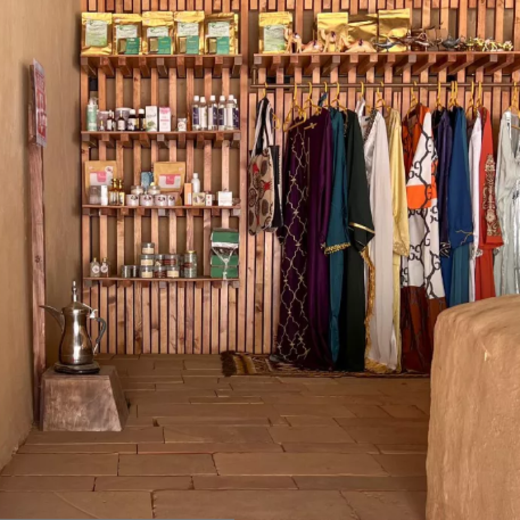 أهم مراكز التسوق في مدينة العلا