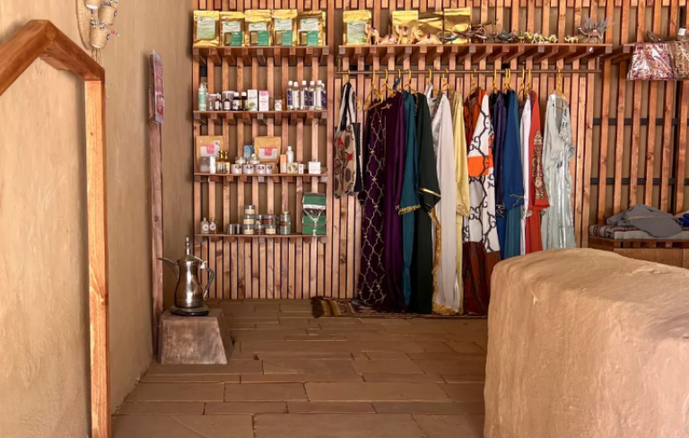 أهم مراكز التسوق في مدينة العلا