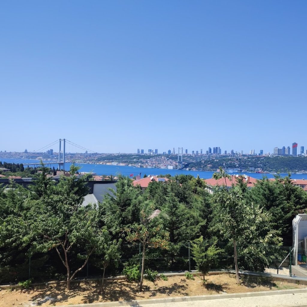 حديقة تلة العرائس ٥