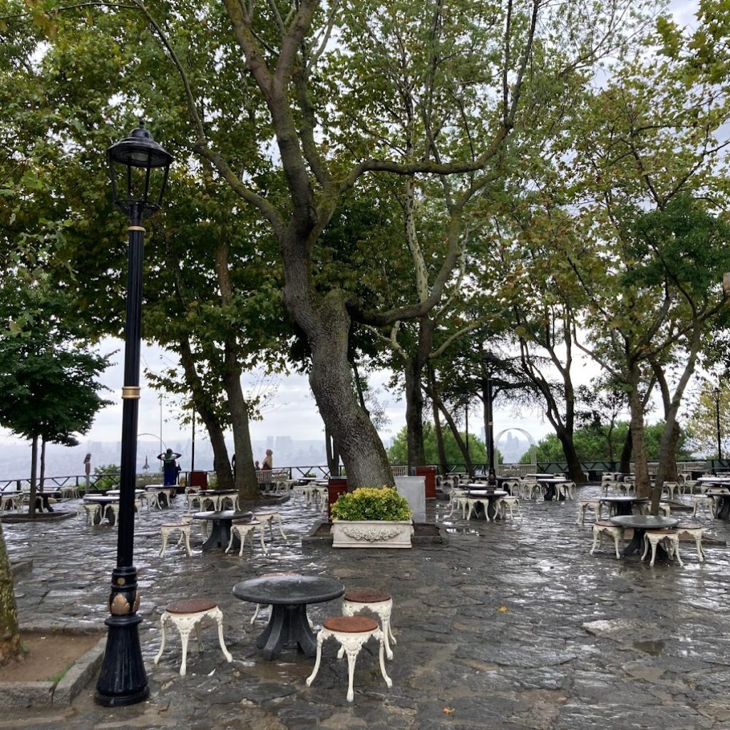 حديقة تلة العرائس ٢