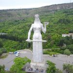 تمثال “كارتليس ديدا” أو “أم جورجيا”