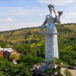 تمثال “كارتليس ديدا” أو “أم جورجيا” 22