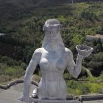 تمثال “كارتليس ديدا” أو “أم جورجيا” 33