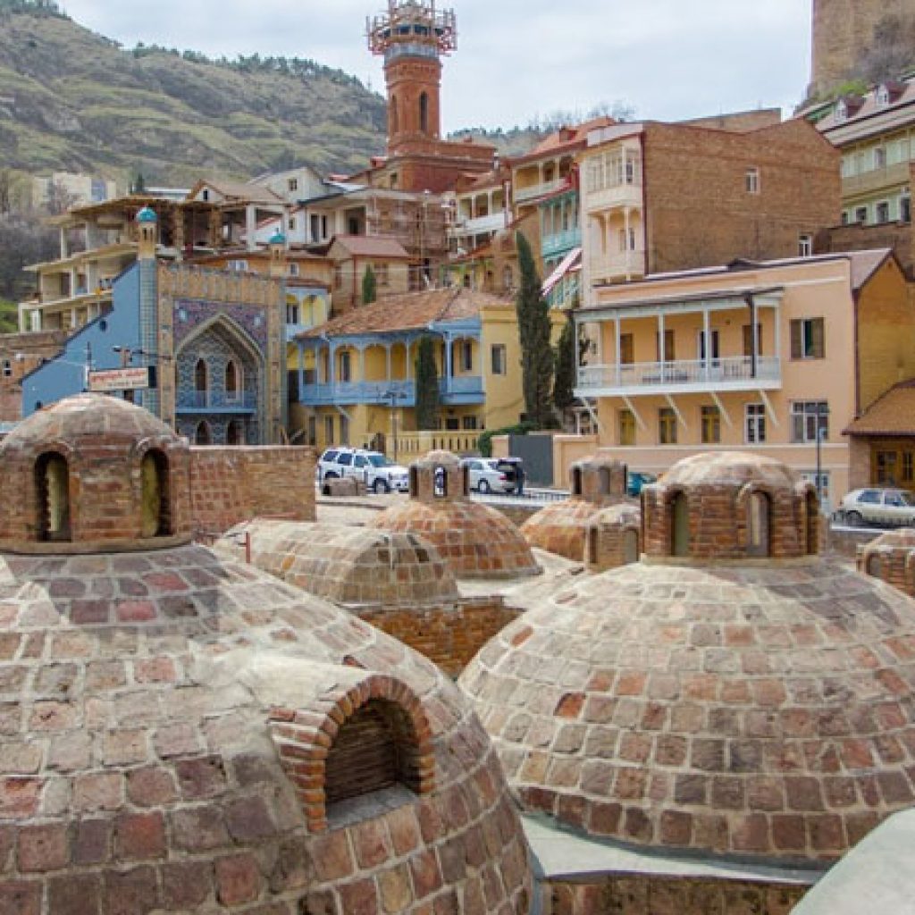 حمامات تبليسي الكبريتية أو حمامات أباناتوبن11