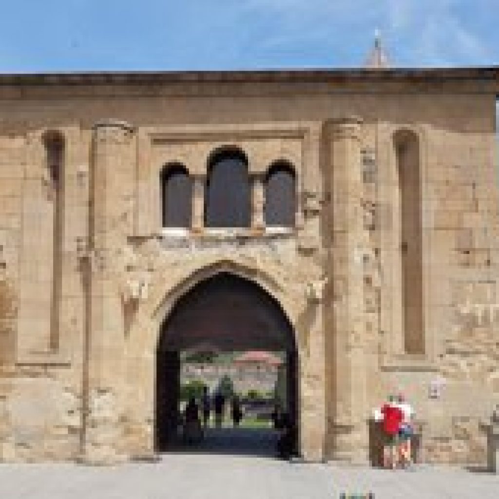 كاتدرائية سفيتيتسكوفيلي 4