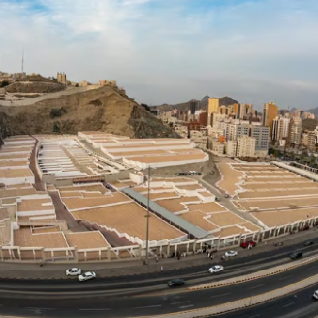 مقبرة المعلاة