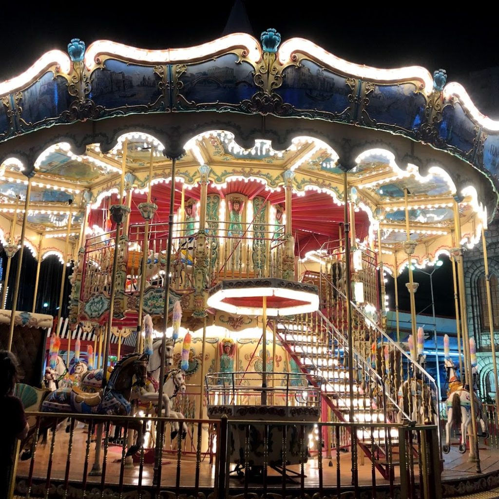 ملاهي بوستانجي لونا بارك ٧