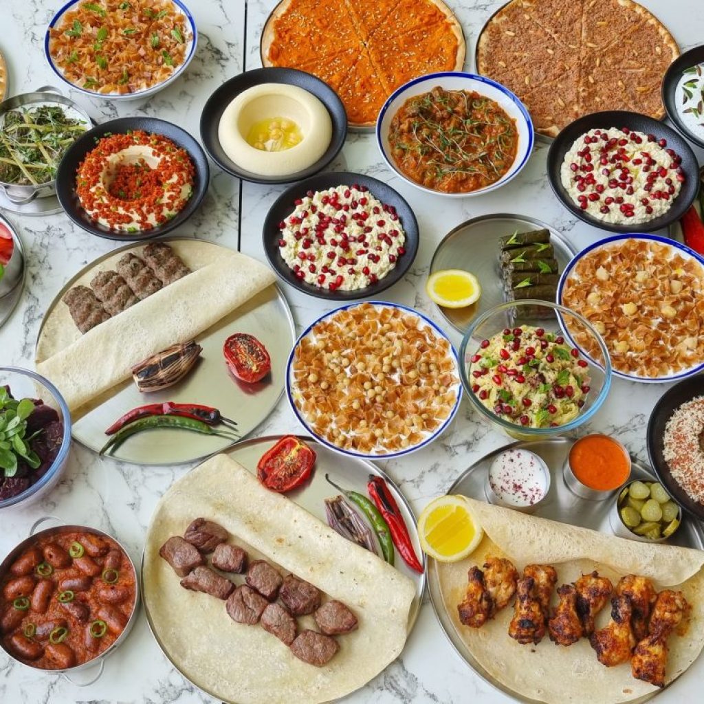 أفضل المطاعم في مدينة أبوظبي بنوعية الطعام المقدم