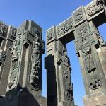 نصب ستونهنج تبليسي 1