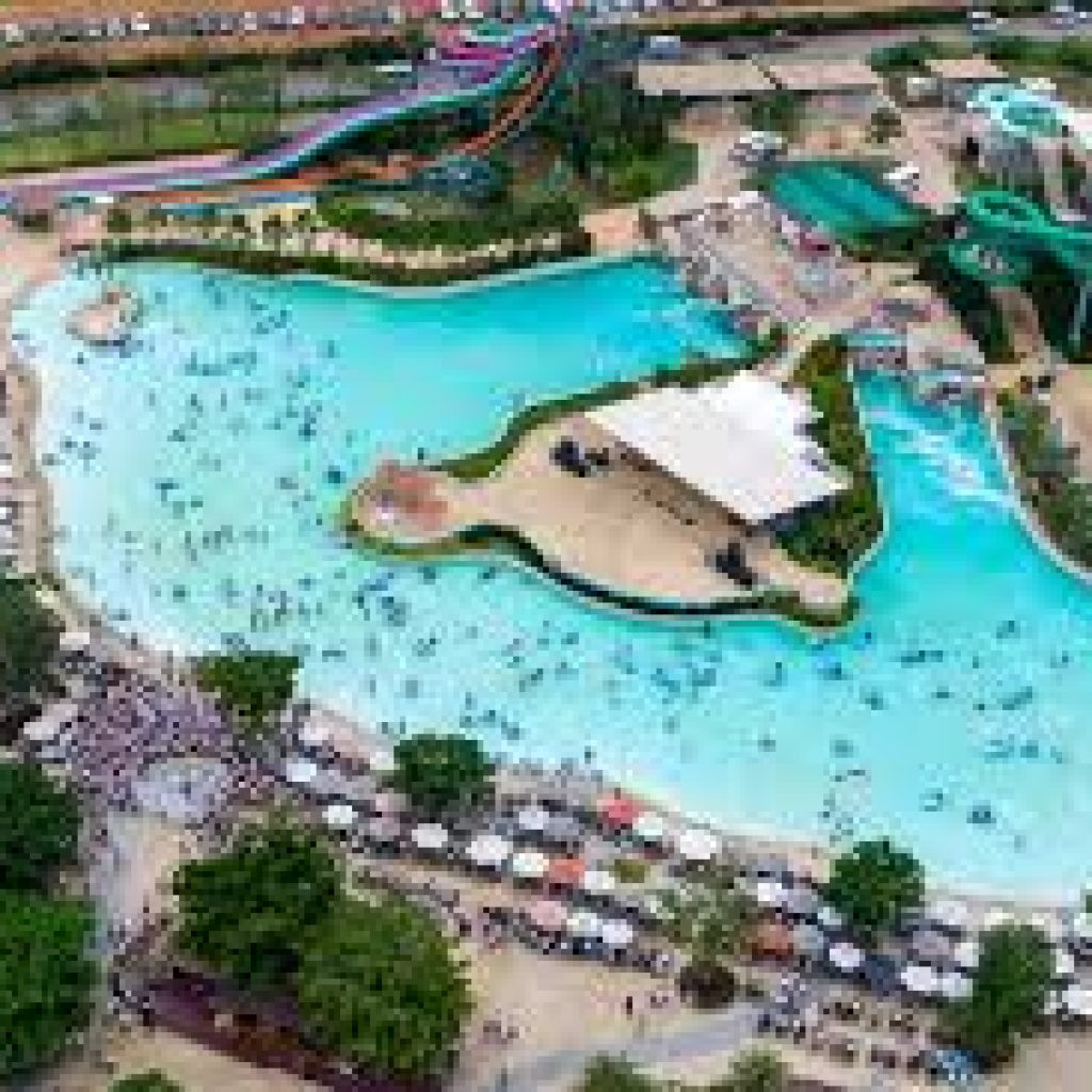 حديقة مارينا مانيا المائية