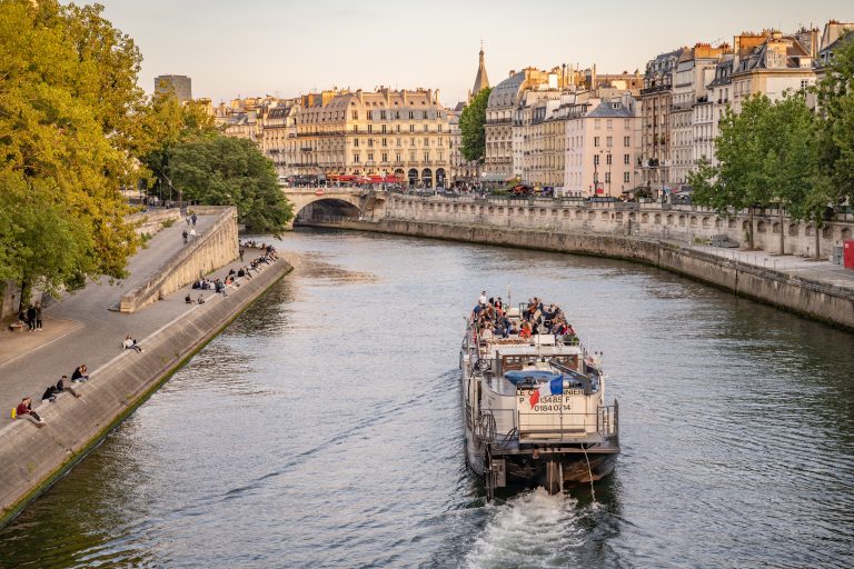 أهم المعالم السياحية الطبيعية في مدينة باريس