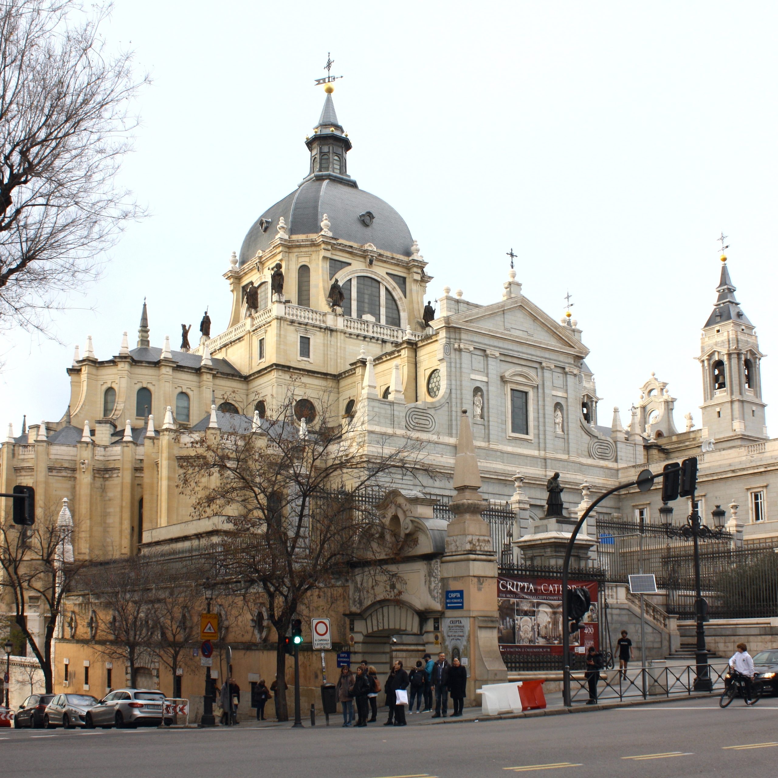 أهم المعالم السياحية الدينية في مدينة مدريد