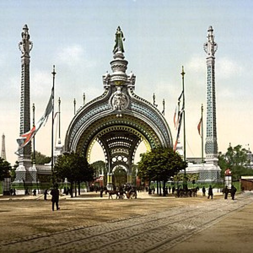 أهم المعلومات عن المعارض والسينما والحفلات في مدينة باريس