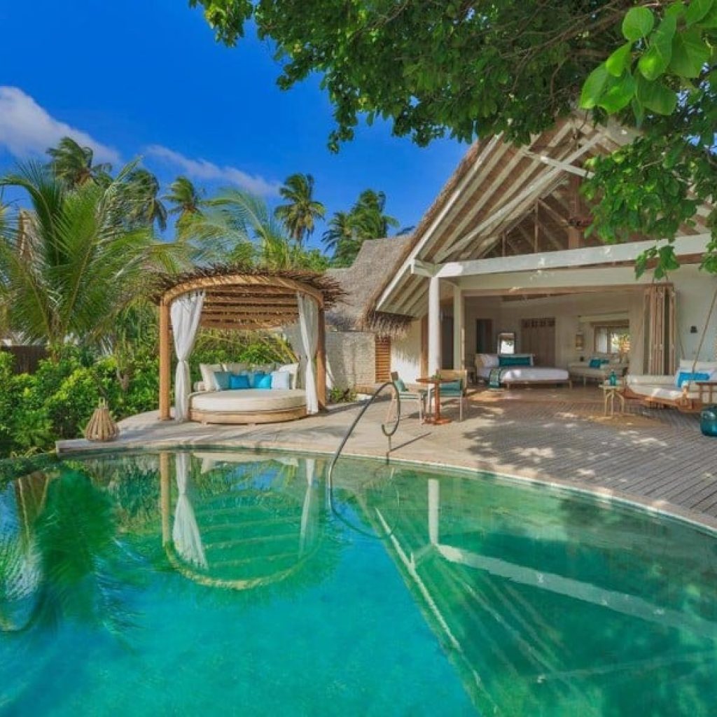 أهم فنادق جزر المالديف علي حسب تصنيف مكان الإقامة