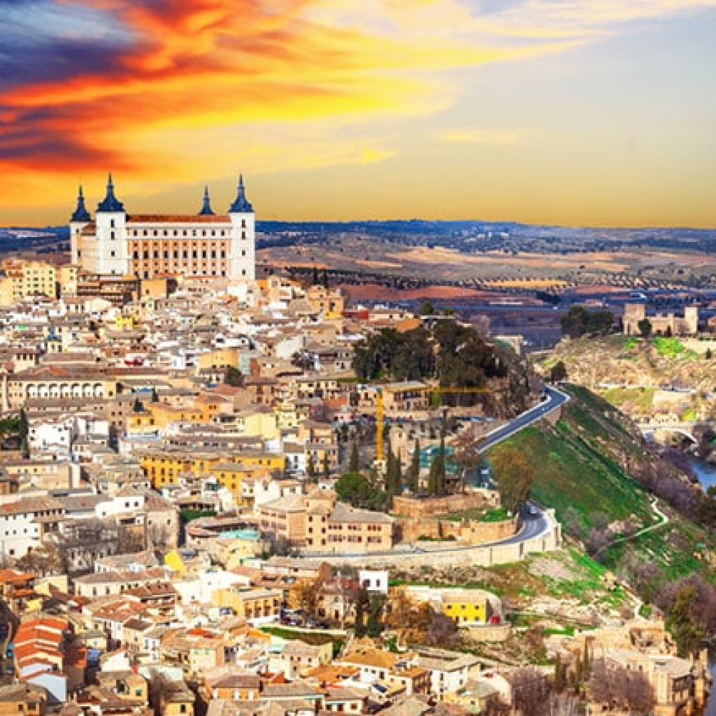 إستكشاف المدن المجاورة لمدينة مدريد في رحلة لمدة يوم واحد