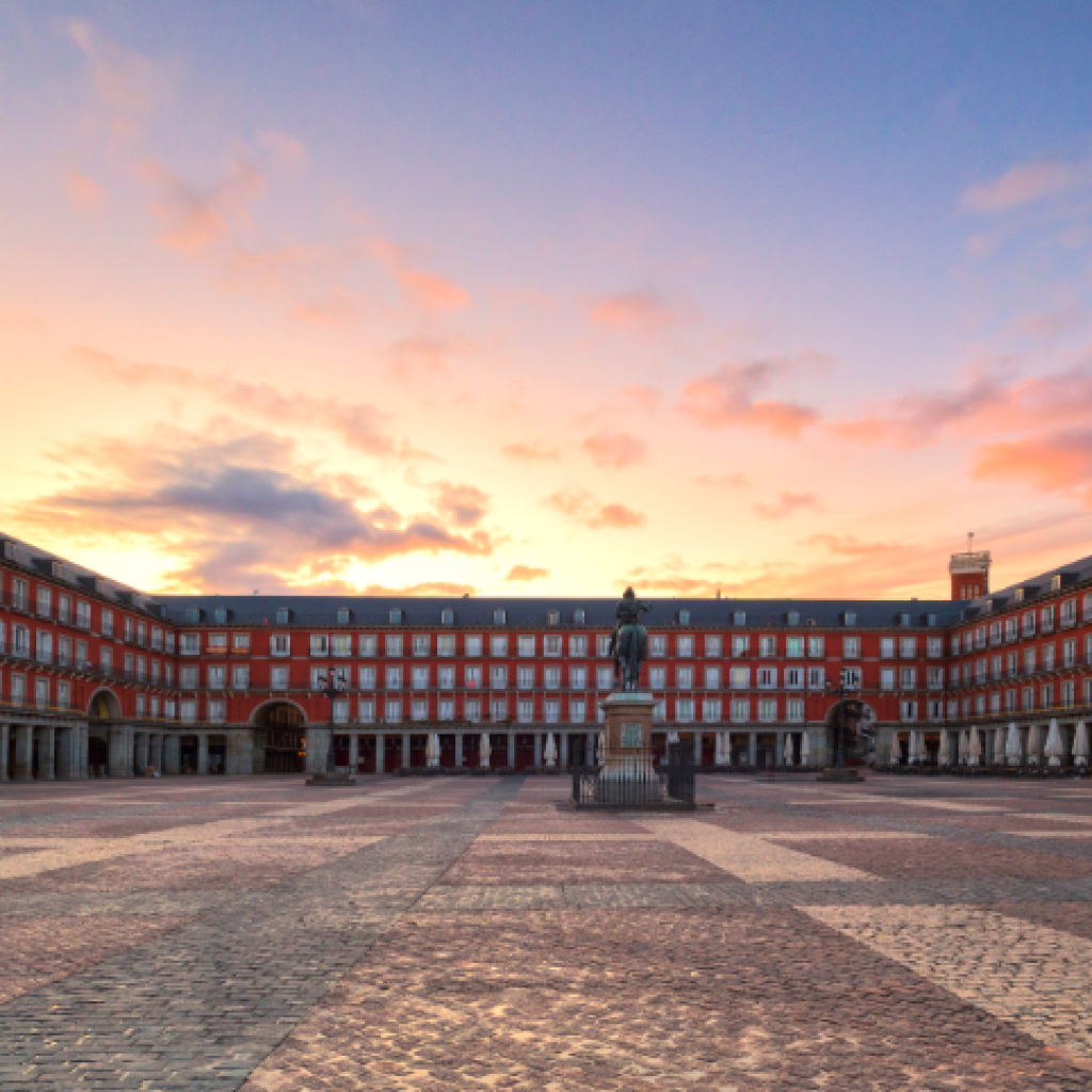 بلاز ا مايور ٤