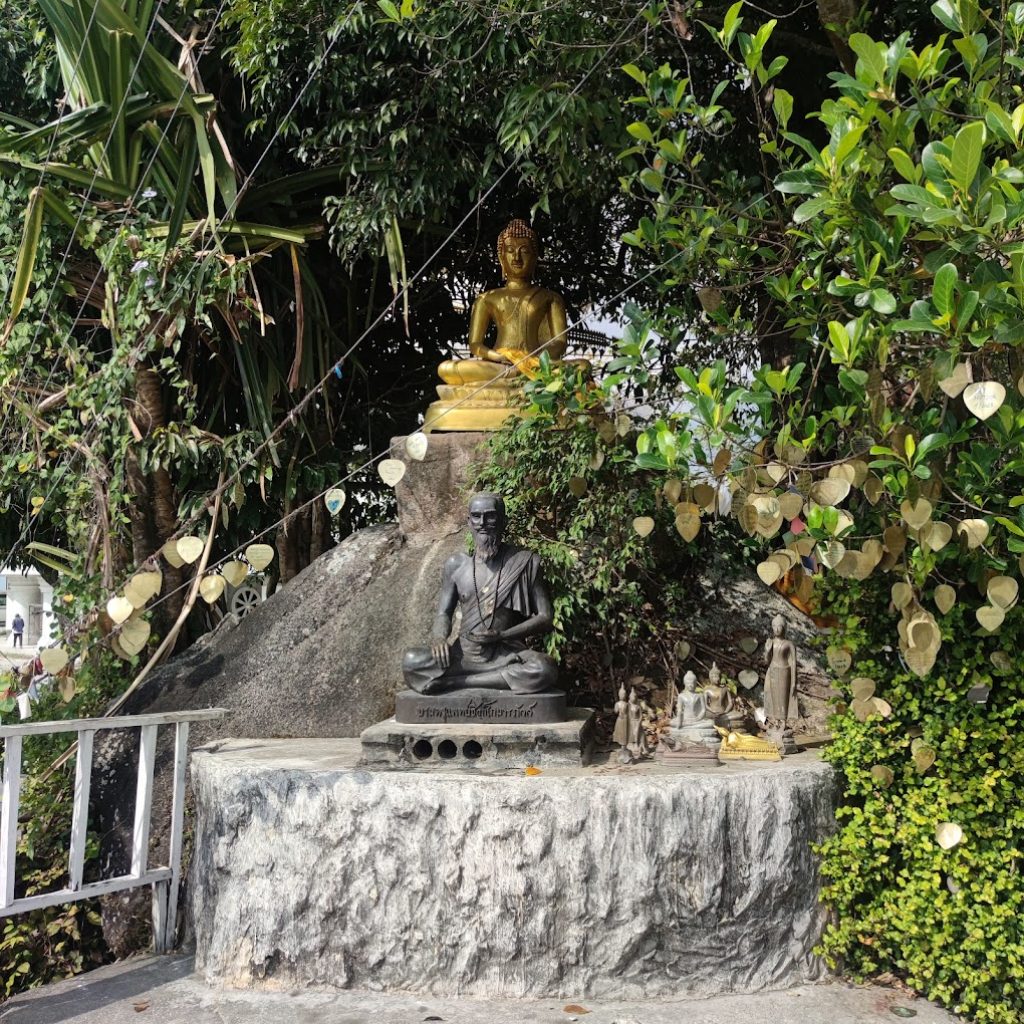 تمثال بوذا الكبير ٣