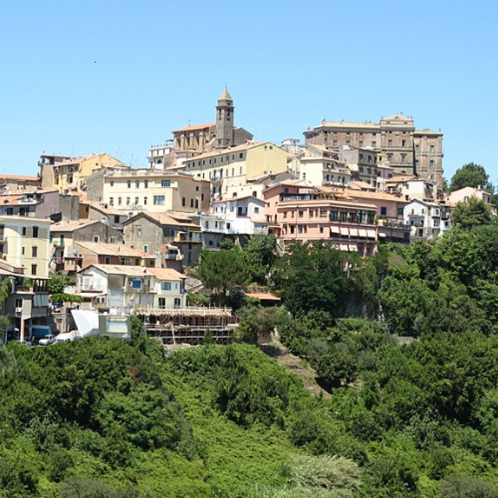 رحلة من مدينة روما إلى مدينة جينزانو