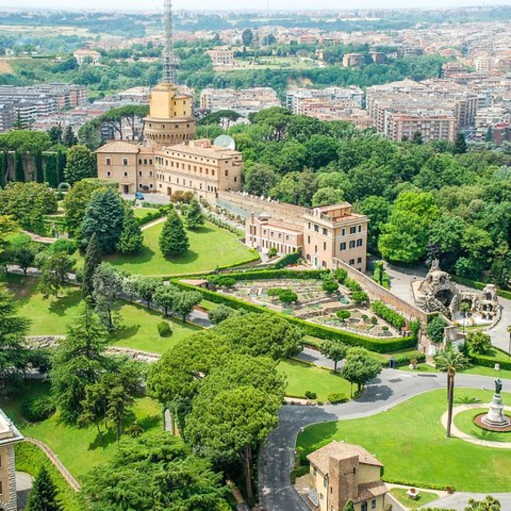 حدائق الفاتيكان (1)