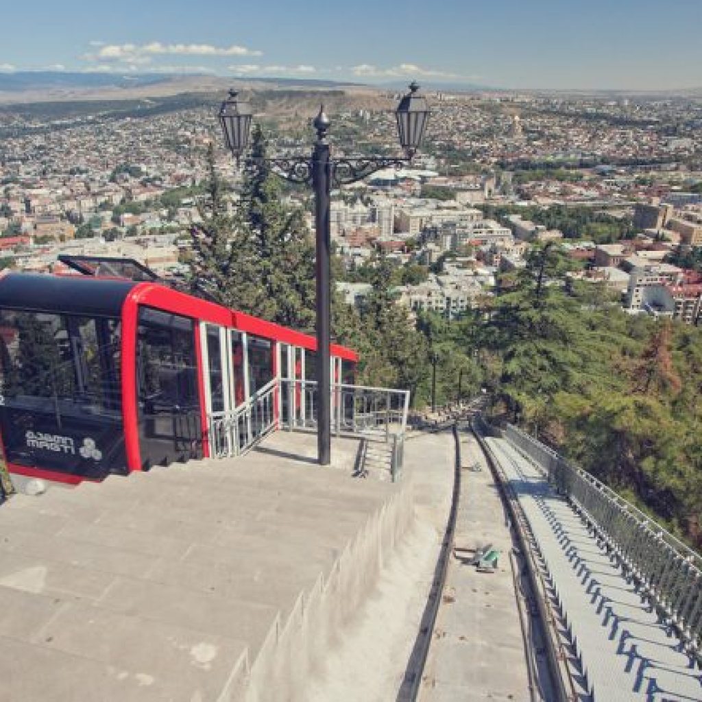 حديقة القطار الجبلي المعلّقة في تبليسي55