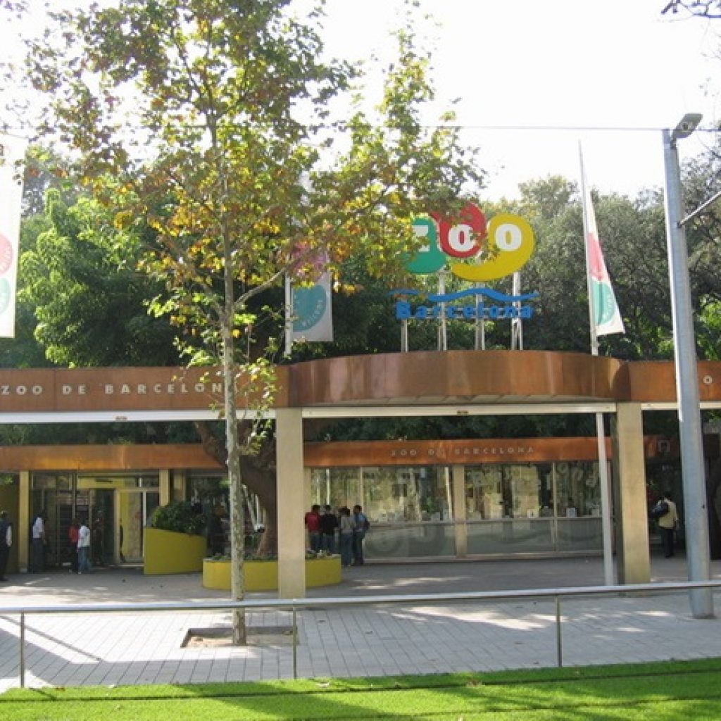 حديقة حيوانات برشلونة