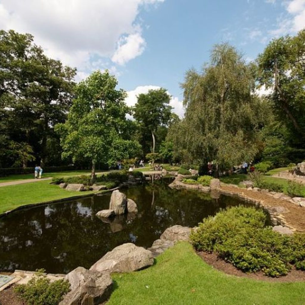 حديقة هولاند بارك