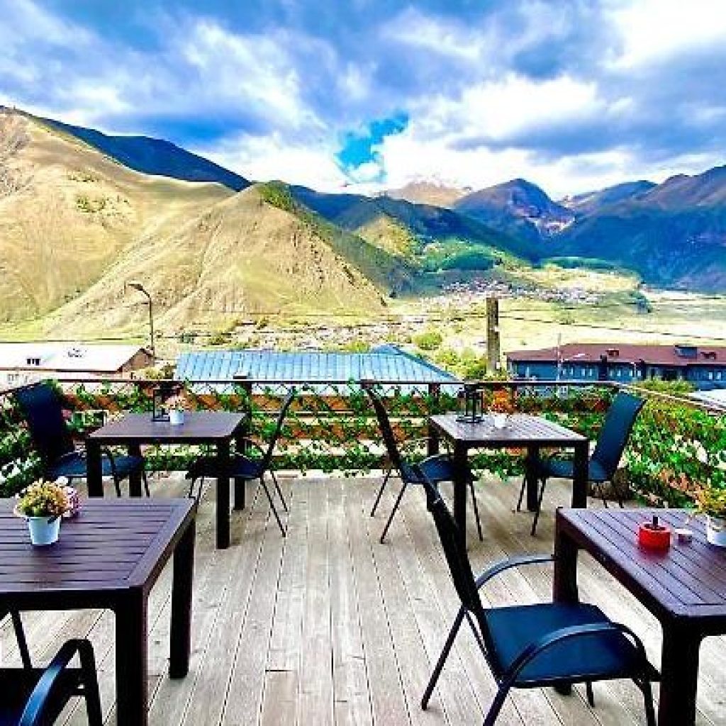 رحلة من مدينة تبليسي إلى مدينة كازبيجي 1