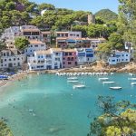 رحلة من مدينة برشلونة إلى مدينة كوستا برافا