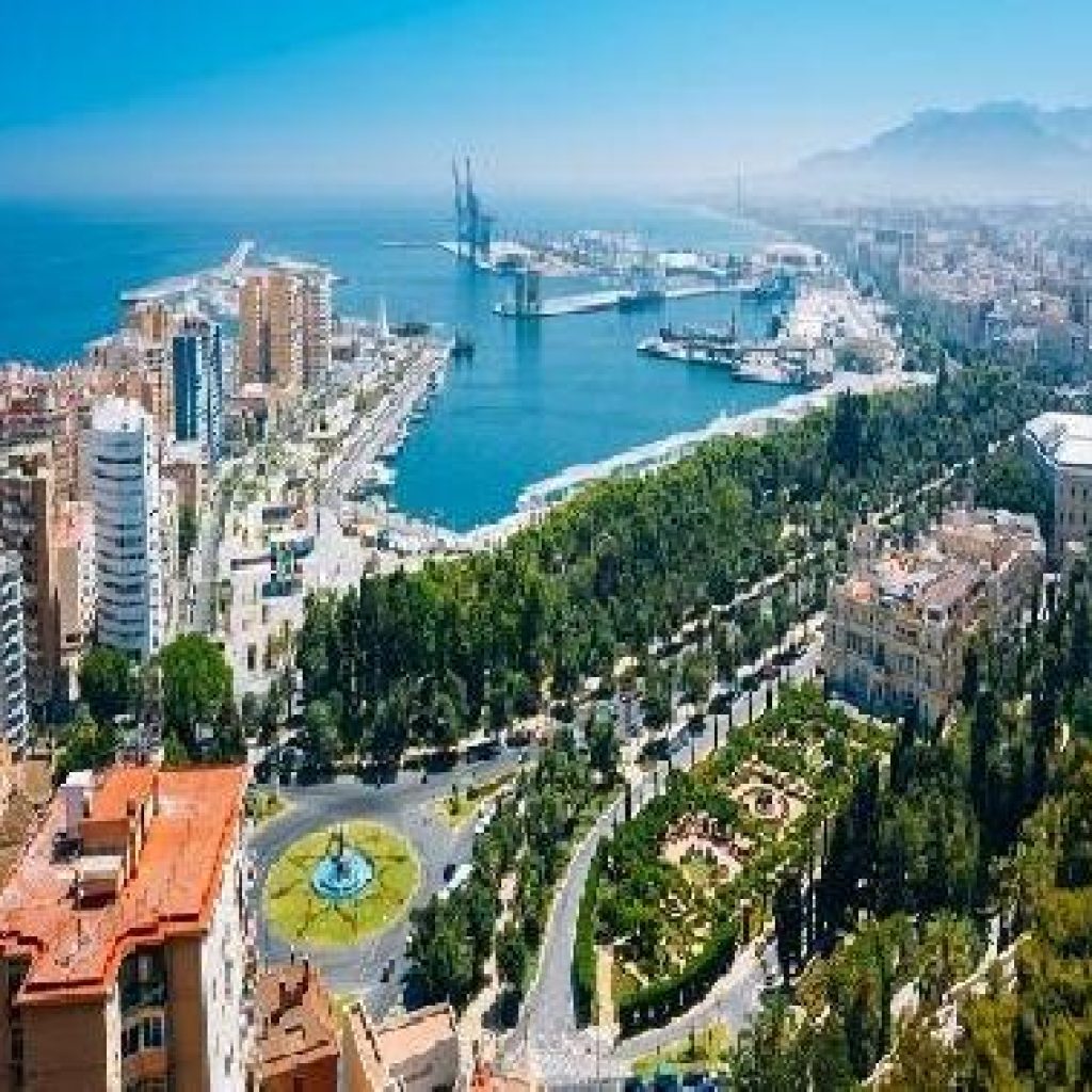 رحلة من مدينة برشلونة إلى مدينة ملقا