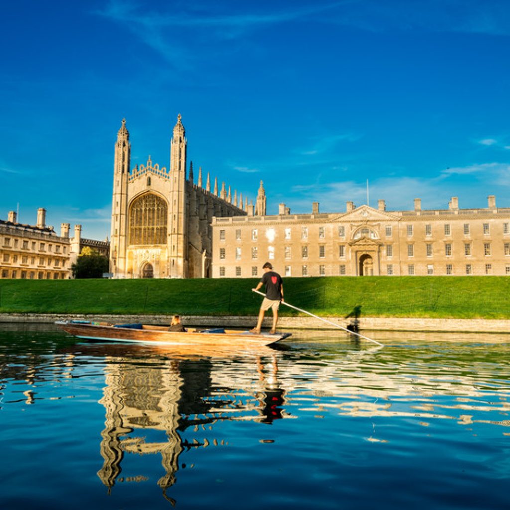 رحلة من مدينة لندن إلي مدينة كامبريدج