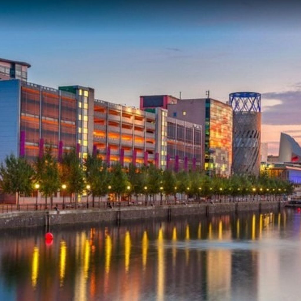 رحلة من مدينة لندن إلي مدينة مانشستر3