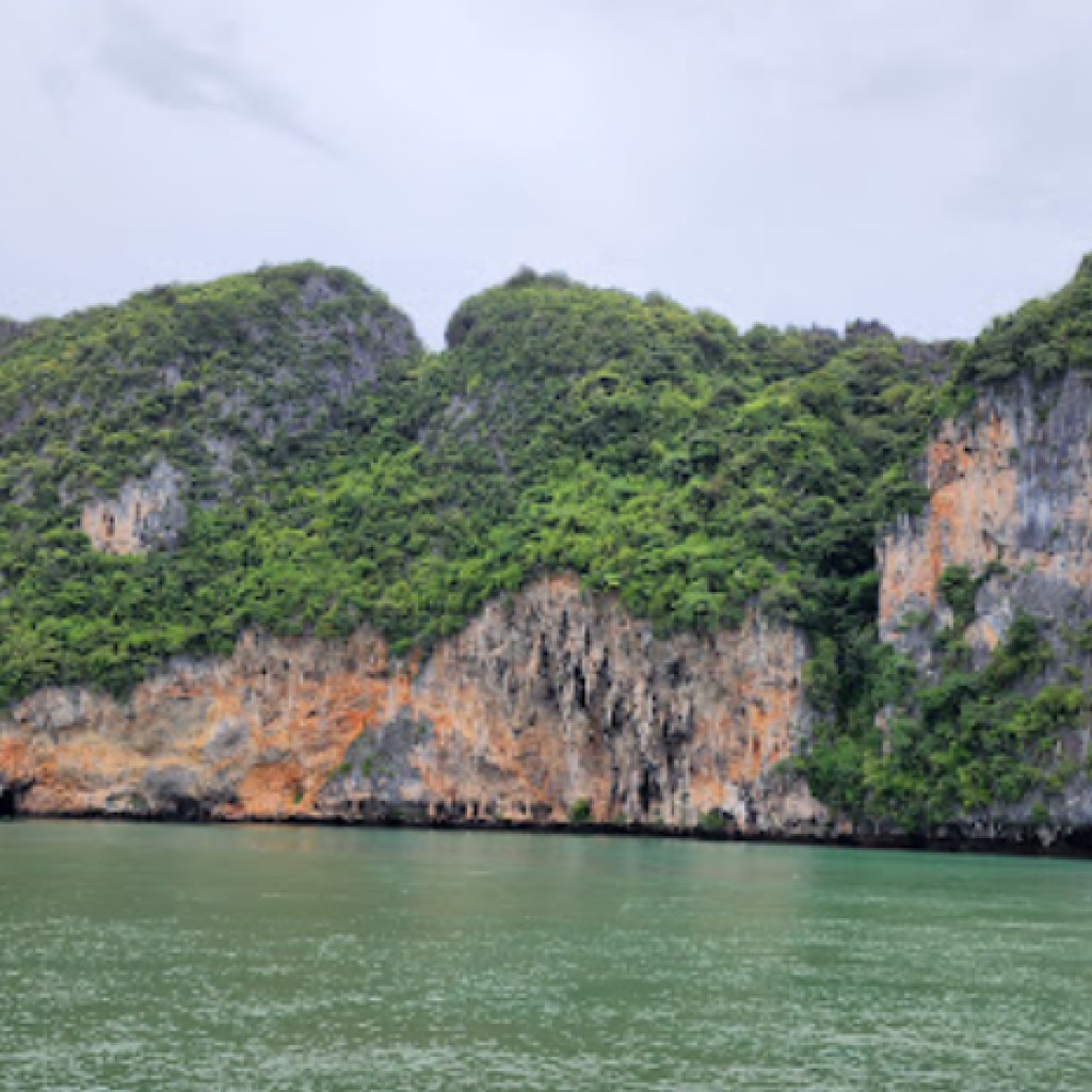 رحلة من مدينة فوكيت إلى مدينة جزيرة جيمس بوند ٢