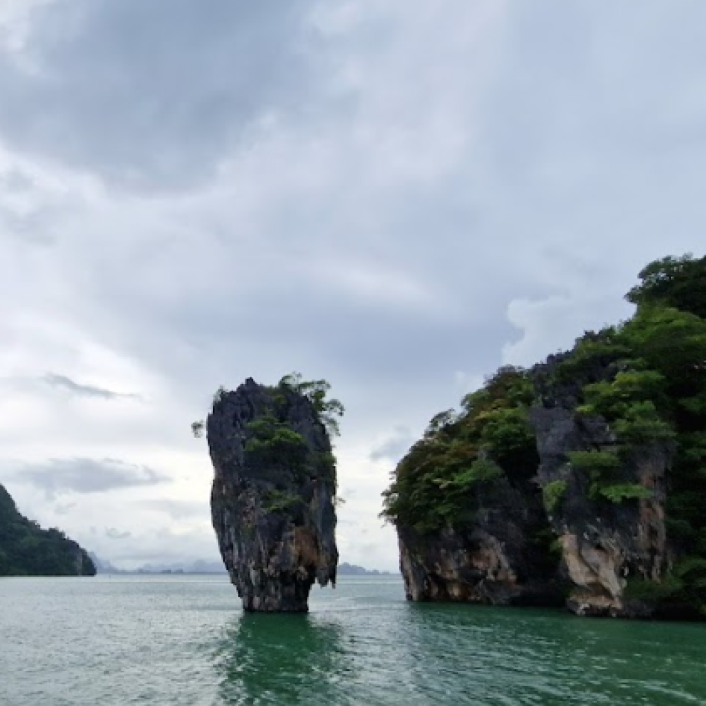 رحلة من مدينة فوكيت إلى مدينة جزيرة جيمس بوند ٤