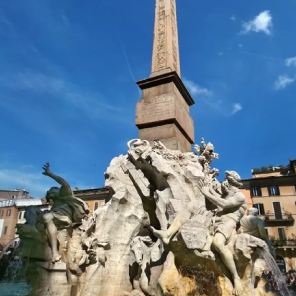 ساحه نافونا (3)