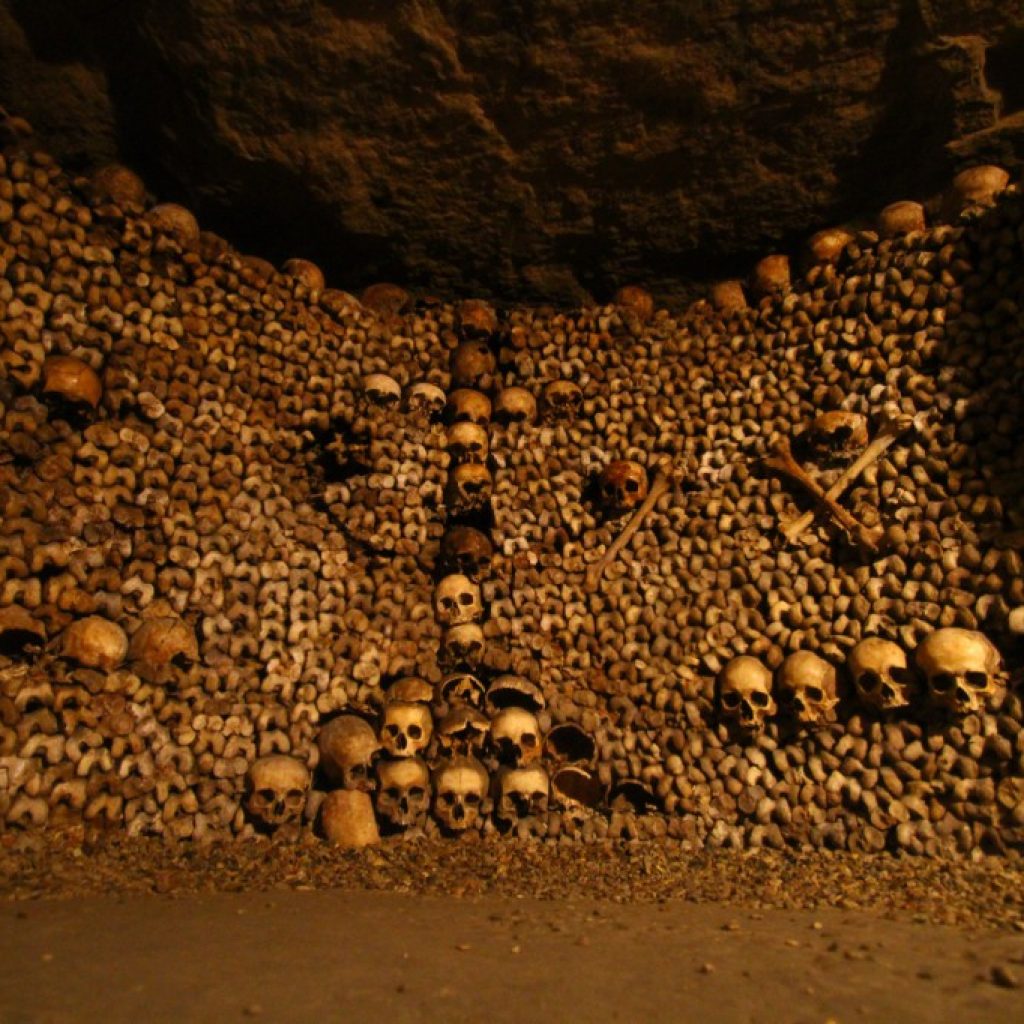 سراديب الموتى في باريس5