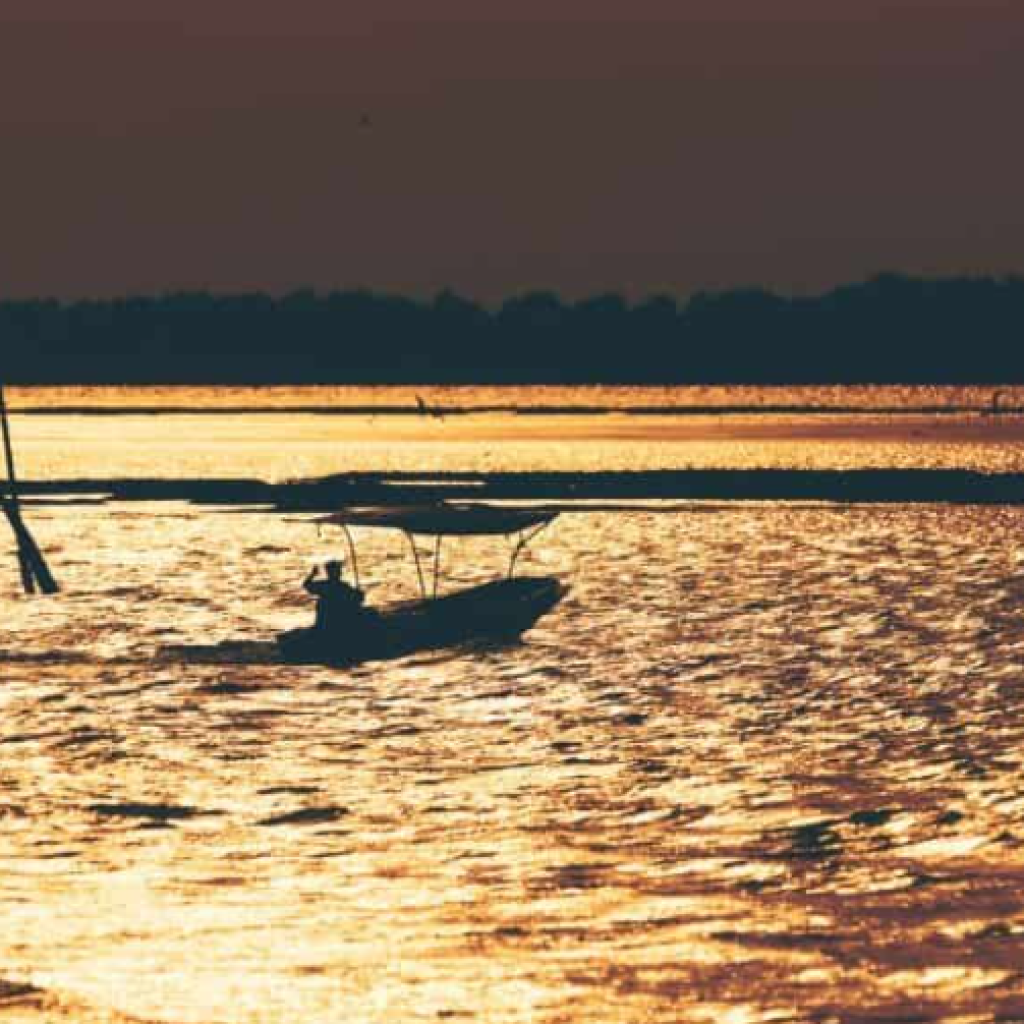 شاطئ بانج تاو