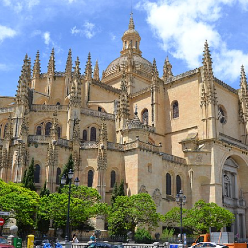 رحلة من مدينة مدريد إلى مدينة شقوبية ٥